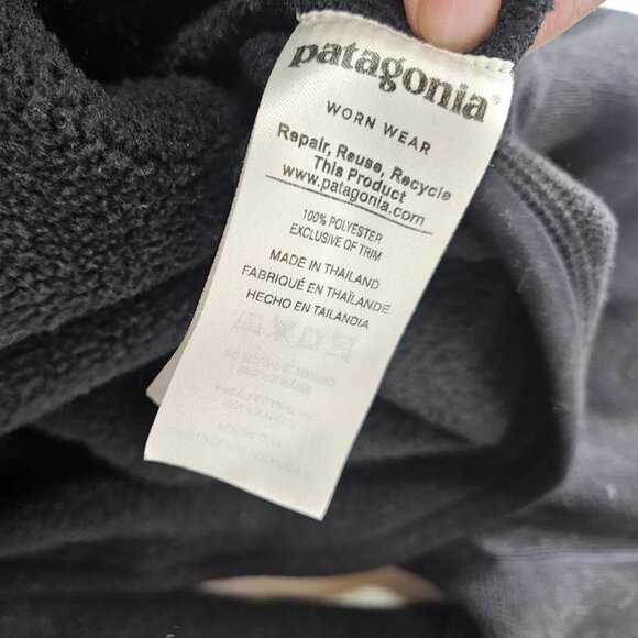 Patagonia Women's Black Full-Zip Sweater - Picture 9 of 9